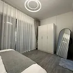 Dubai Marina - Huge Luxury Studio Apartment